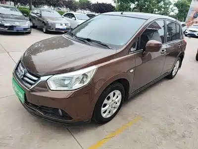 Venucia R50 2016