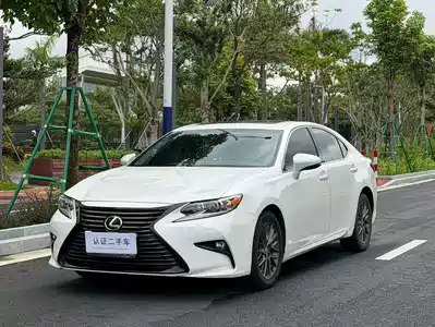 Lexus ES 2018