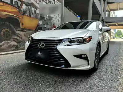 Lexus ES 2018