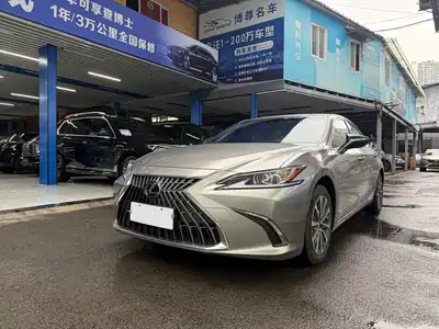 Lexus ES 2024