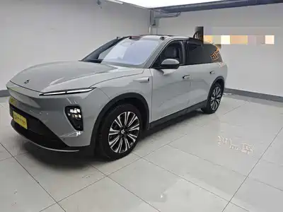 NIO ES8 2024