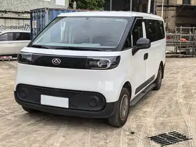 SAIC Maxus Dana V1 2025