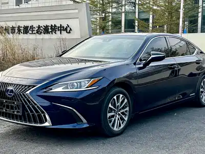 Lexus ES 2022