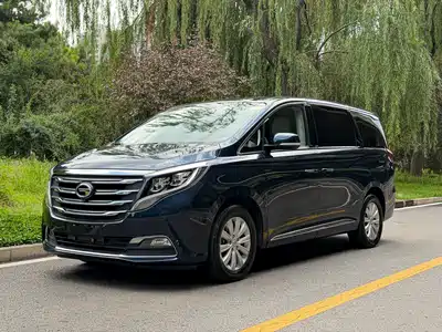 GAC Trumpchi M8 2018