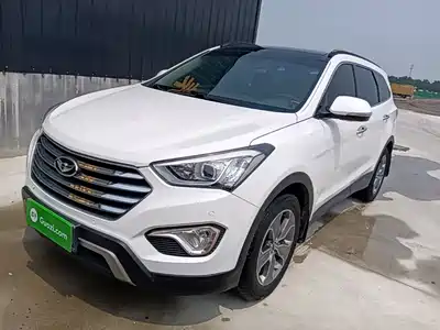 Hyundai Grand Santa Fe 2016