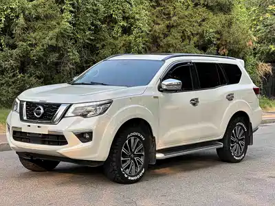 Nissan Terra 2018