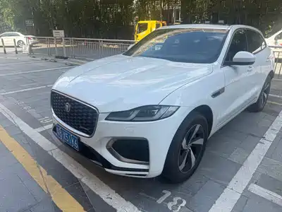 Jaguar F-PACE 2024