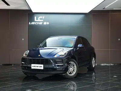Porsche Macan 2020