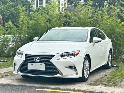 Lexus ES 2017