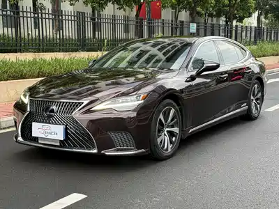 Lexus LS 2021