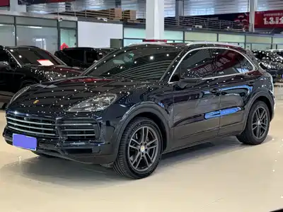 Porsche Cayenne 2022