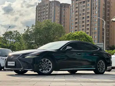 Lexus LS 2020