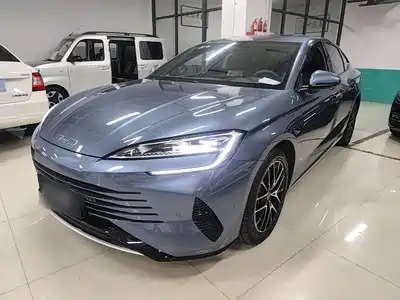 BYD Seal 07 DM-i 2025