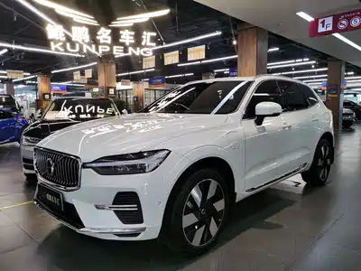 Volvo XC60 Plug-in Hybrid 2024
