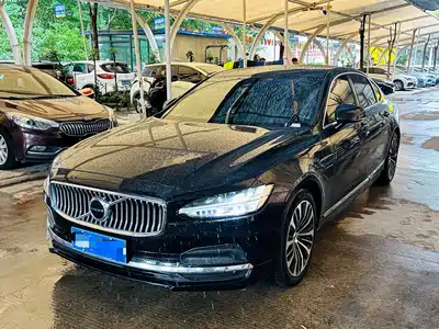 Volvo S90 2023
