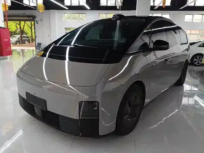 Li Auto MEGA 2025