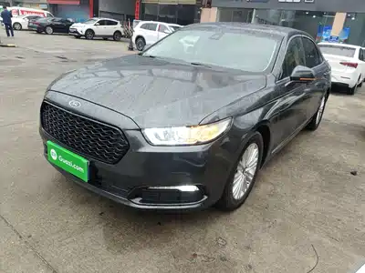 Ford Taurus 2016