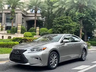 Lexus ES 2017