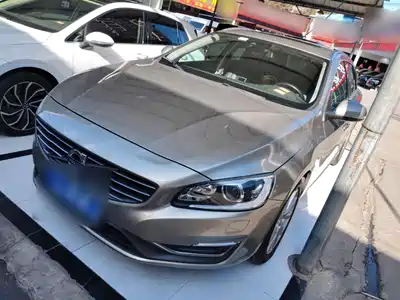 Volvo V60 2015