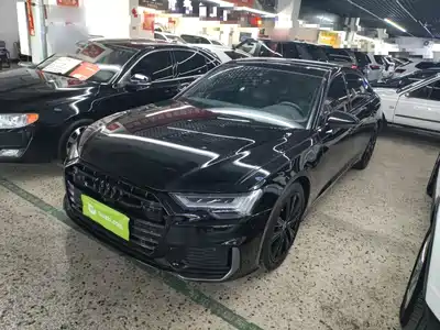 Audi A6L 2022