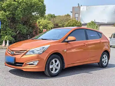 Hyundai Reina 2015
