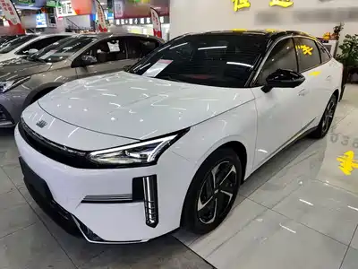 Geely Galaxy L6 2024