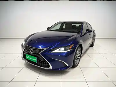 Lexus ES 2020