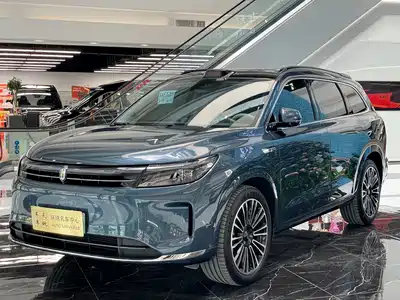 AITO Wenjie M7 2025