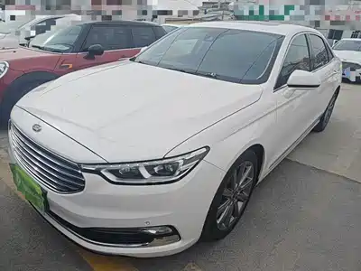 Ford Taurus 2020