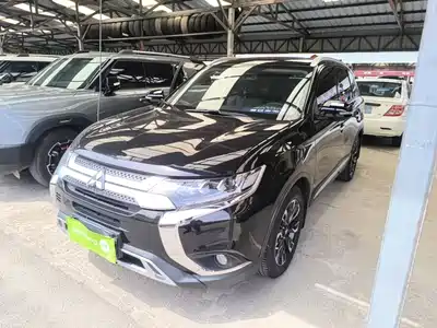 Mitsubishi Outlander 2021