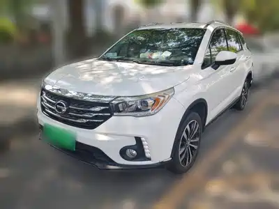 GAC Trumpchi GS4 2015