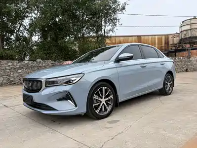Geely Emgrand 2023