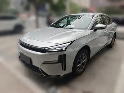 Geely Galaxy L6 2025