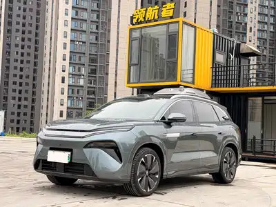 BYD Tang L 2025