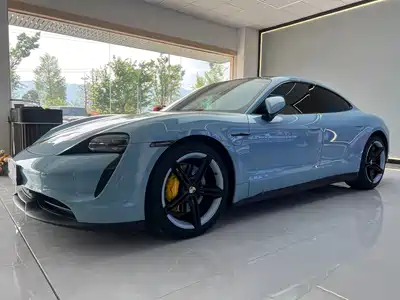 Porsche Taycan 2021