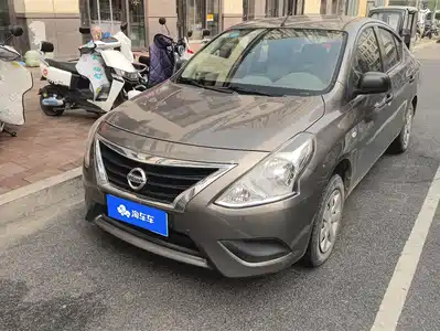Nissan Sunny 2015