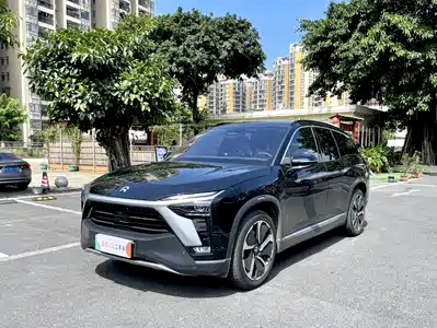 NIO ES8 2021