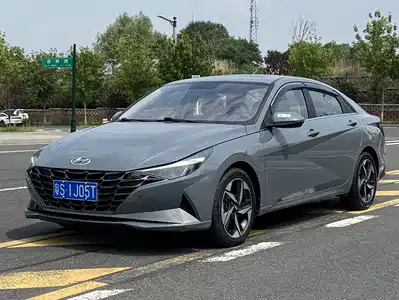Hyundai Elantra 2022