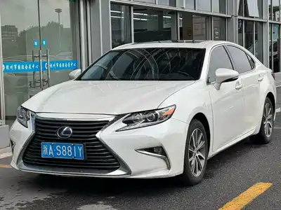 Lexus ES 2016