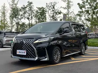 Lexus LM 2021