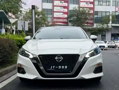 Nissan Teana 2022