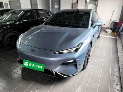 Geely Galaxy E8 2025