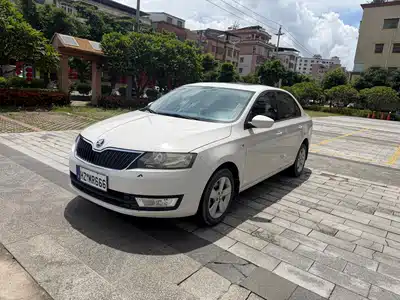 Škoda Rapid 2014