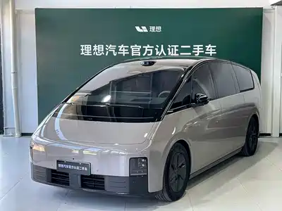 Li Auto MEGA 2025