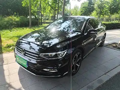 Volkswagen Magotan 2024