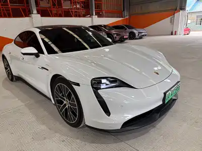 Porsche Taycan 2021