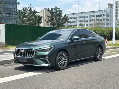 Geely Emgrand 2025