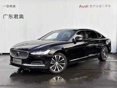 Volvo S90 2025