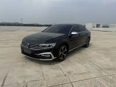 Volkswagen Magotan 2025