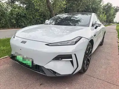 Geely Galaxy E8 2025